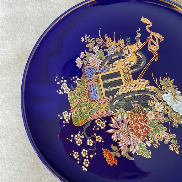 Vintage Japanese Kutani cobalt blue Rickshaw Gold detailing Plate - Picture 4 of 5